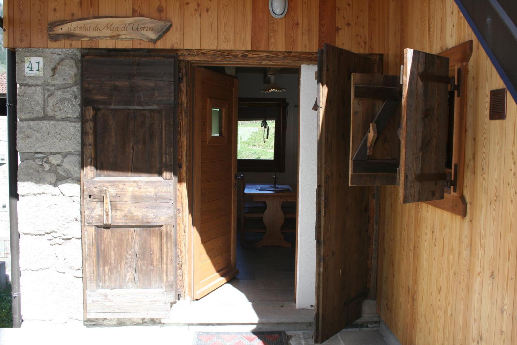 Albergo Diffuso Comeglians Cameră foto